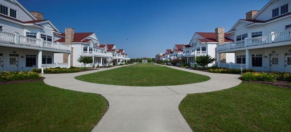 Blue Harbor Resort & Spa Шебойган Екстериор снимка