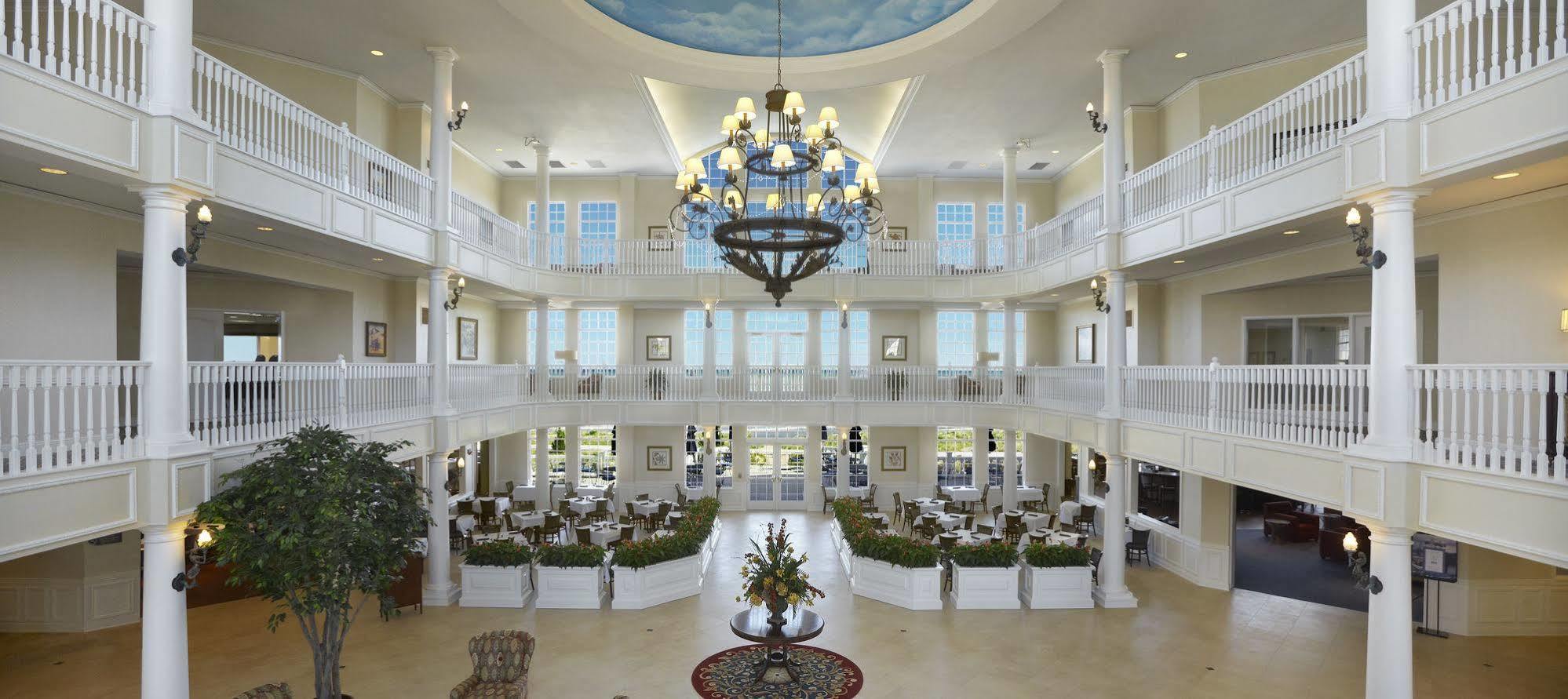 Blue Harbor Resort & Spa Шебойган Екстериор снимка